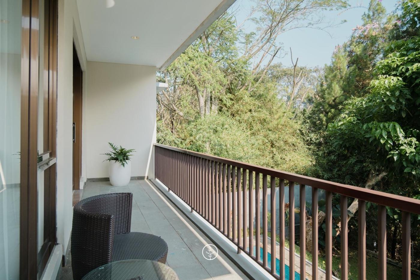 Hikari Hill View Villa 7 Bedrooms With A Private Swimming Pool And Billiard Bandung Exterior photo